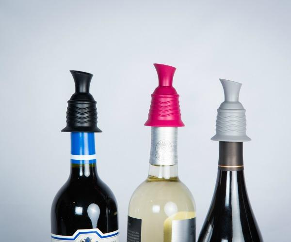 How to Choose the Right Wine Pourer/Stopper