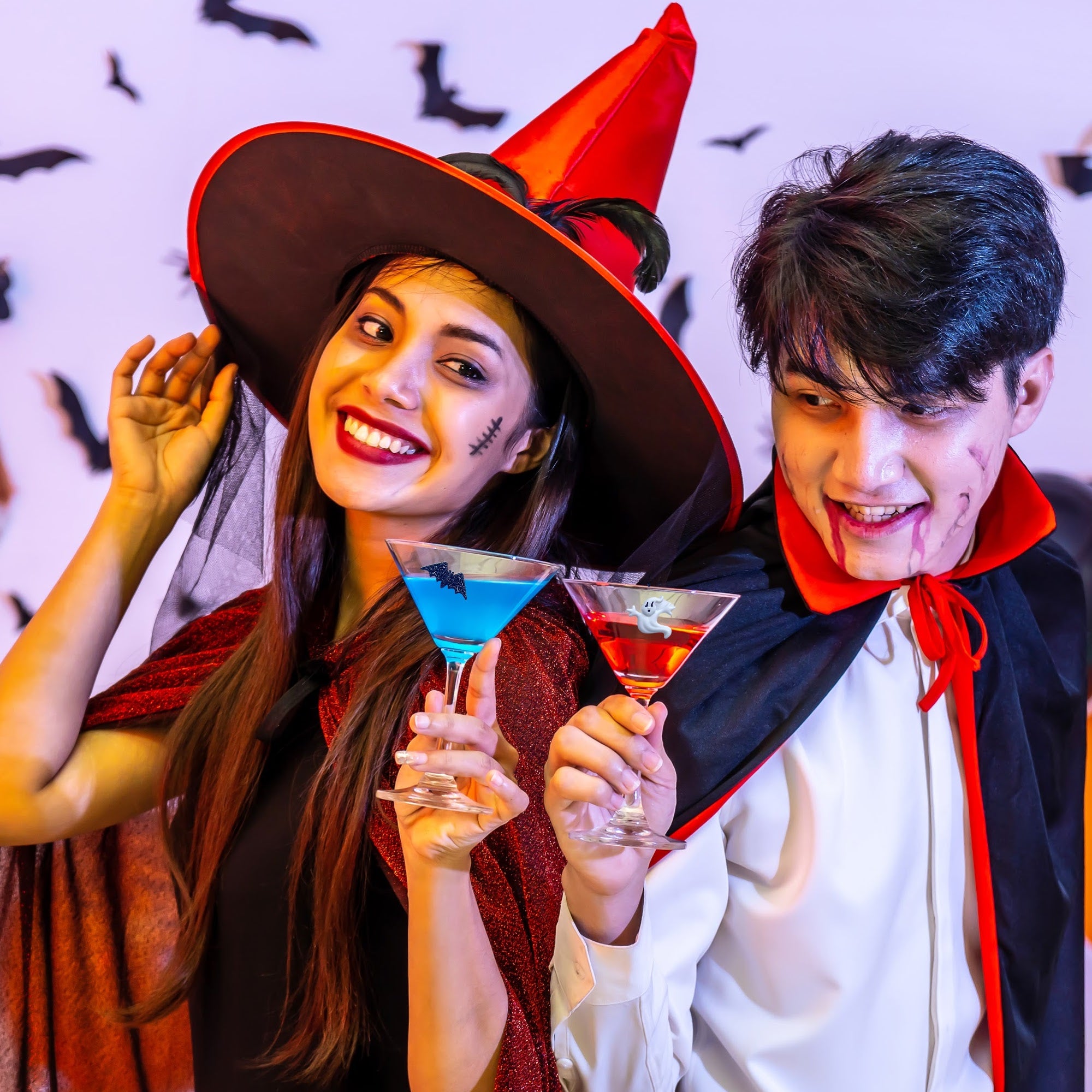 Easy and Haunting Halloween Cocktail Drinks to Cheer the Spooky Season