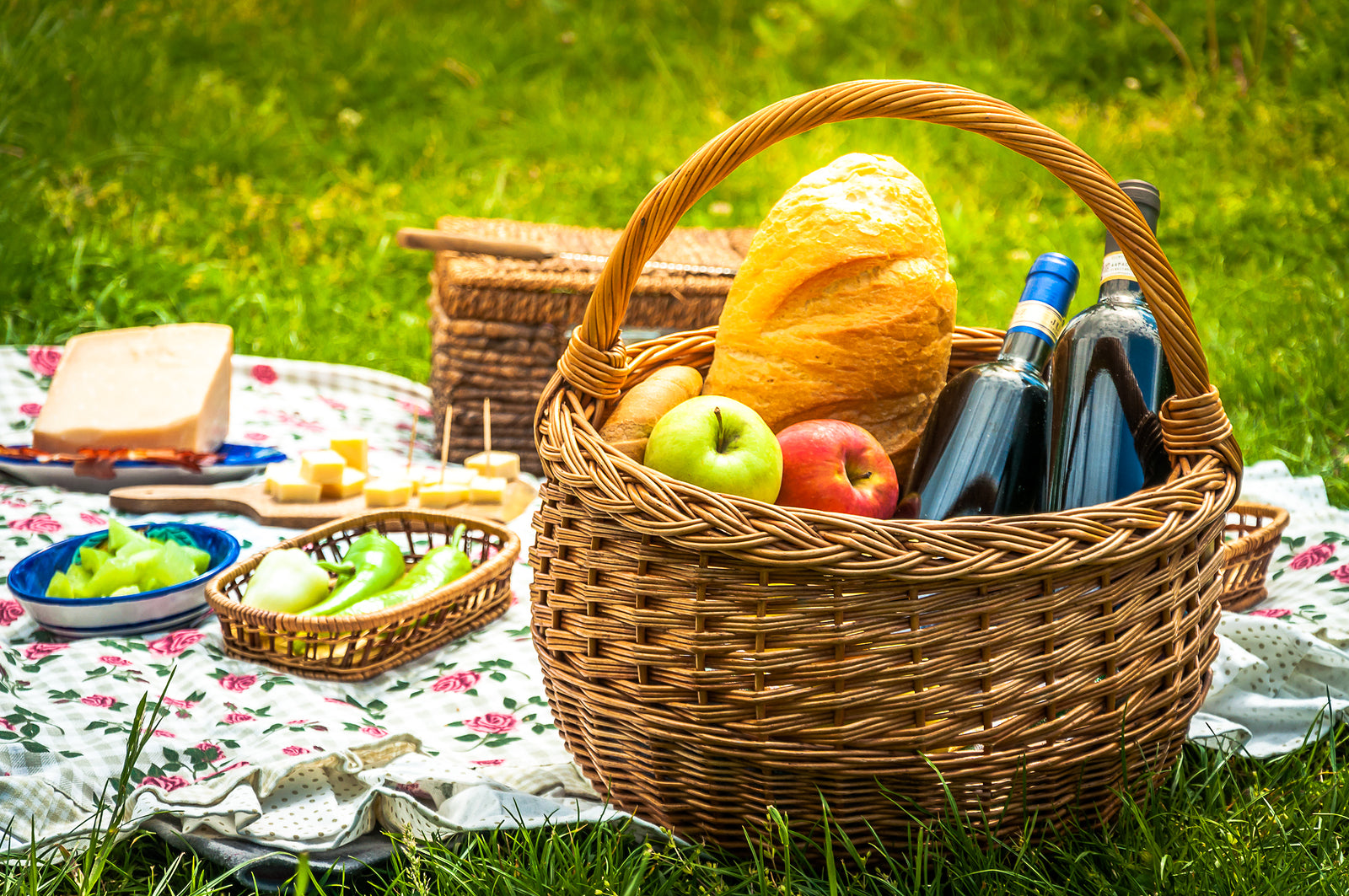 Spring Picnic Food Ideas to Enjoy During Warmer Days